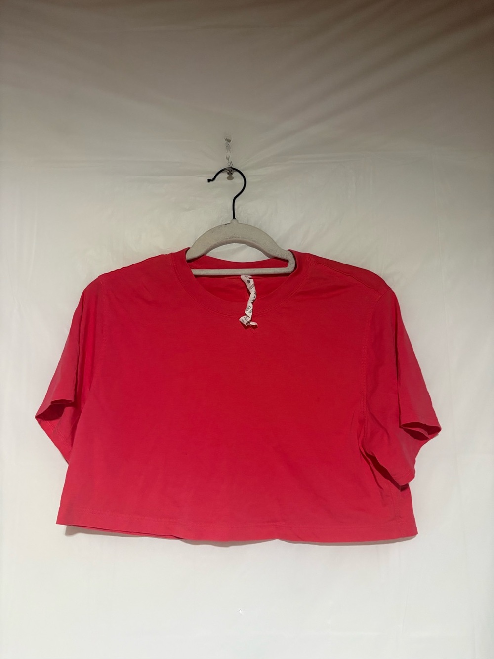 lululemon athletica Red/pink Cropped Short Sleeve Tee